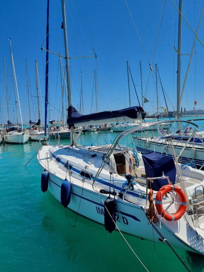 Hotel Boat And Breakfast Bari Exterior foto